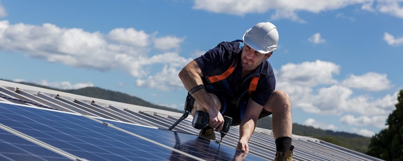 Réseau électrique tahiti économie photovoltaique
